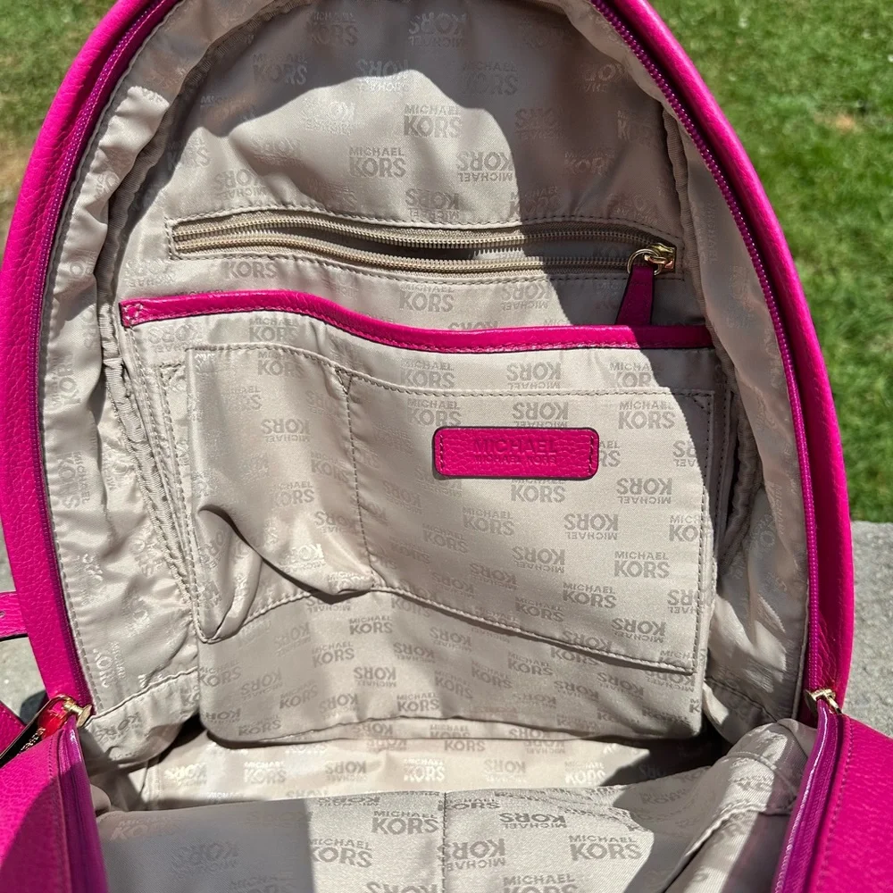 Michael Kors Large Jet Set Leather Backpack Fuschia - Picture 4 of 6